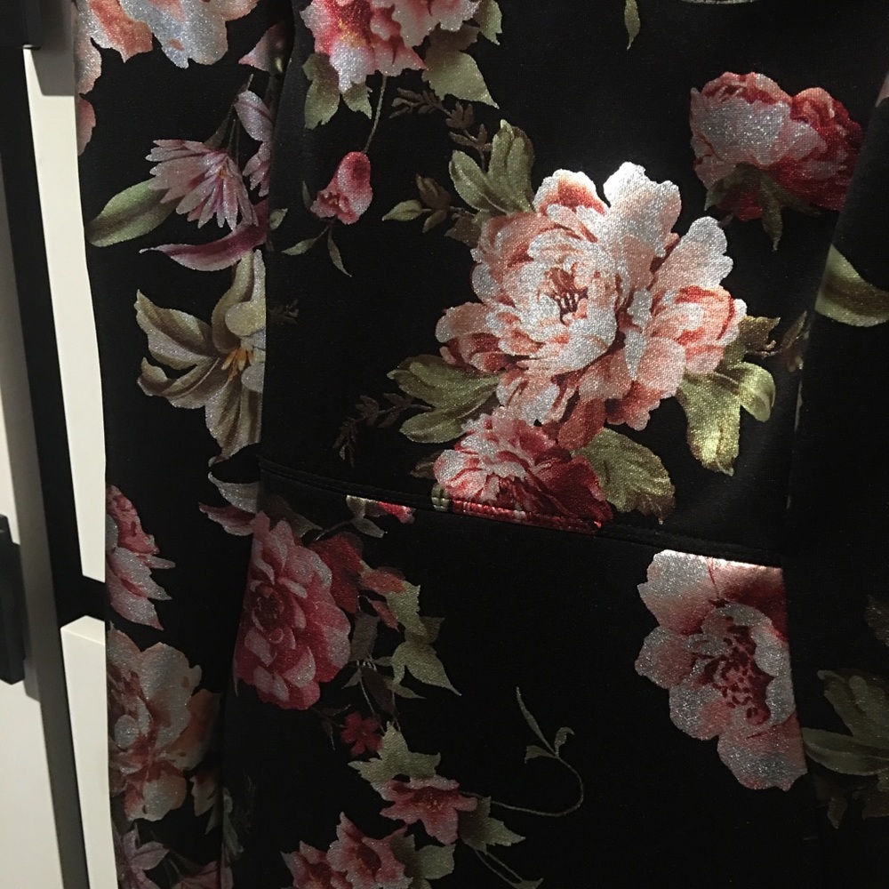 Dress - Picture 3 of 5